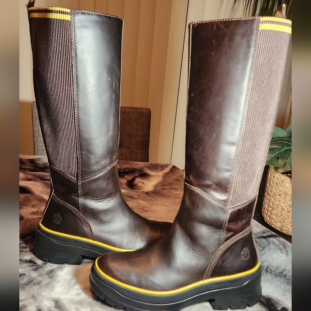 Timberland Dark Brown Leather Boots with Yellow Trim